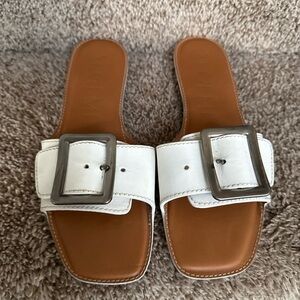 M. Gemi The Opanca Women’s Stylish White Leather Sandals with Silver Buckle